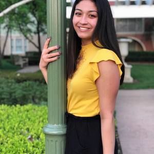 Meet your Posher, Mia